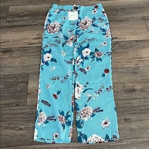 Diane Von Furstenberg  ladies slacks size 10 turquoise/ white/burgandy / tags.